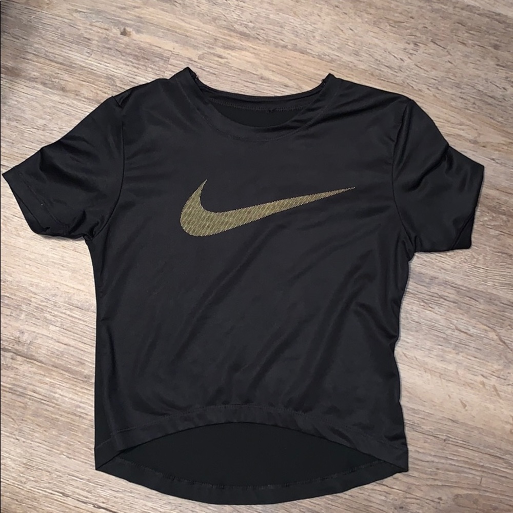Black Nike Crop Top Women’s xs